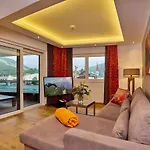 아파트호텔 A-vita Viktoria & A-vita Living Luxury 4*