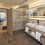 A-vita Viktoria & A-vita Living Luxury 4* Зефельд-ін-Тіроль