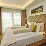 A-vita Viktoria & A-vita Living Luxury Lejlighedshotel Seefeld in Tirol