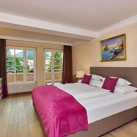 Апарт-отель A-vita Viktoria & A-vita Living Luxury Зеефельд в Тироле