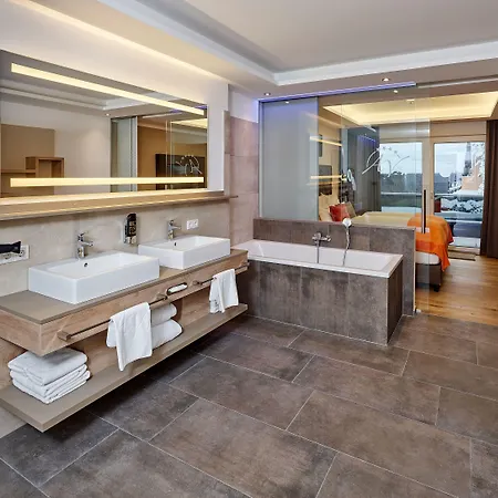 Апарт-отель A-vita Viktoria & A-vita Living Luxury Зеефельд в Тироле