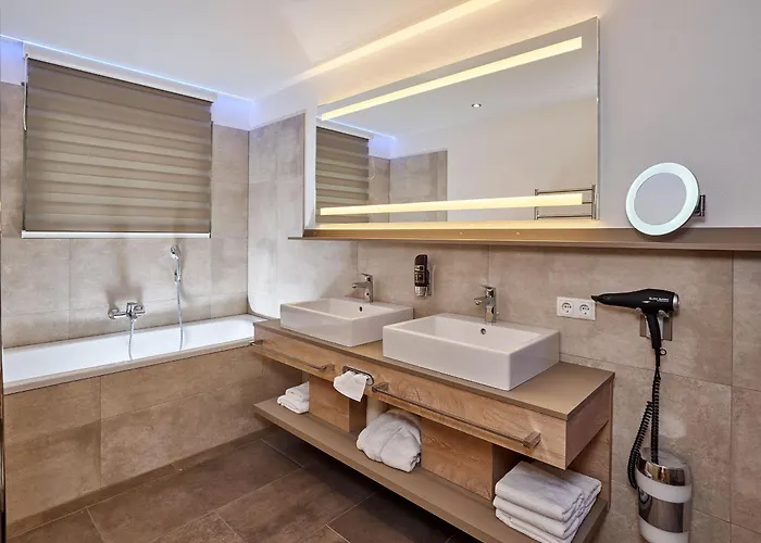 A-vita Viktoria & A-vita Living Luxury Lägenhetshotell 4*